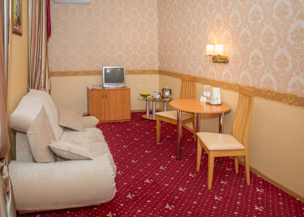 Shine Hotel Одеса Екстер'єр фото